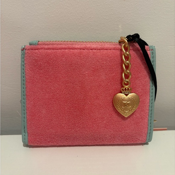 Juicy Couture Gelato on the Beach Bifold With Pullout - Picture 6 of 6